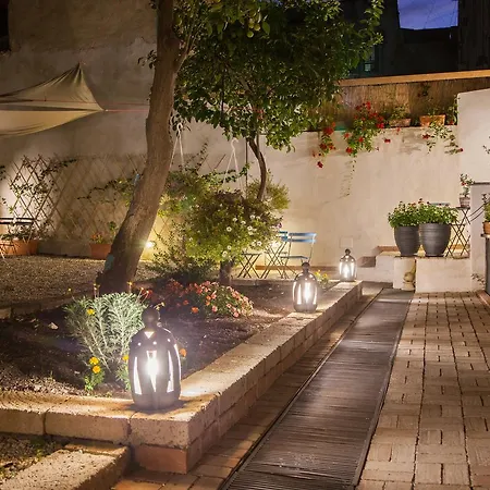 Borgo Vergini Garden Bed & Breakfast