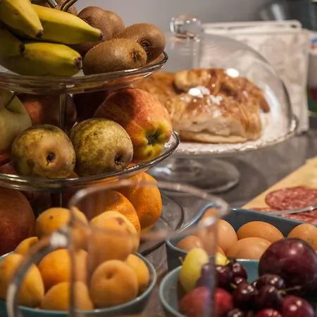 Bed & Breakfast Borgo Vergini Garden 4*