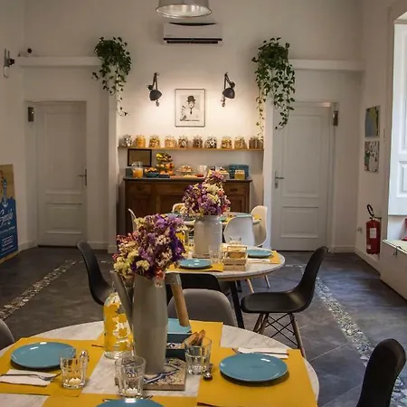 Bed & Breakfast Borgo Vergini Garden Neapel