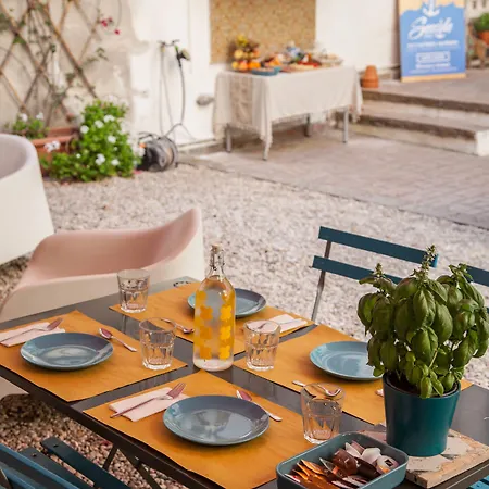 Borgo Vergini Garden