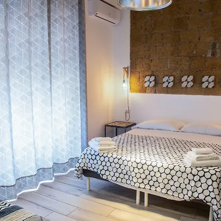 Borgo Vergini Garden 4* Napoli