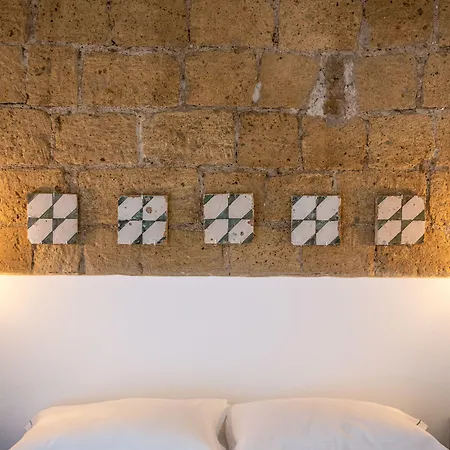 Bed & Breakfast Borgo Vergini Garden 4*