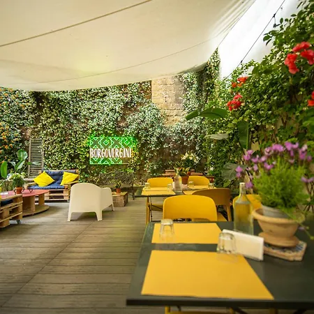 Borgo Vergini Garden