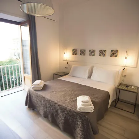 فندق مبيت وإفطار Borgo Vergini Garden نابولي