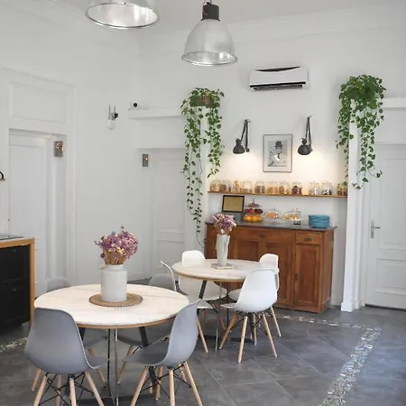 Borgo Vergini Garden 4* Napoli