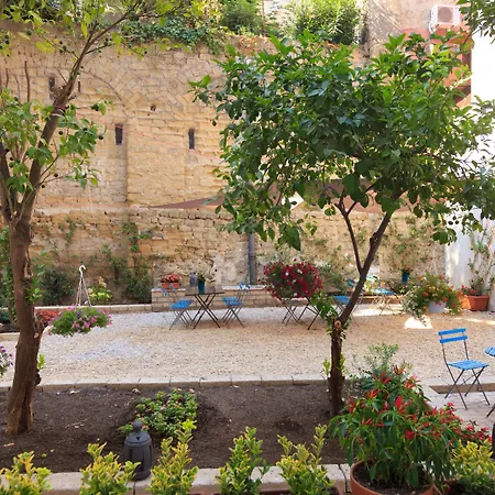 Borgo Vergini Garden 4* Neapol